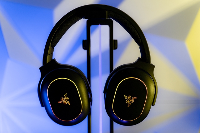 Razer Kishi Ultra và Barracuda X Chroma: Trải nghiệm chơi game chuyên nghiệp mọi lúc, mọi nơi