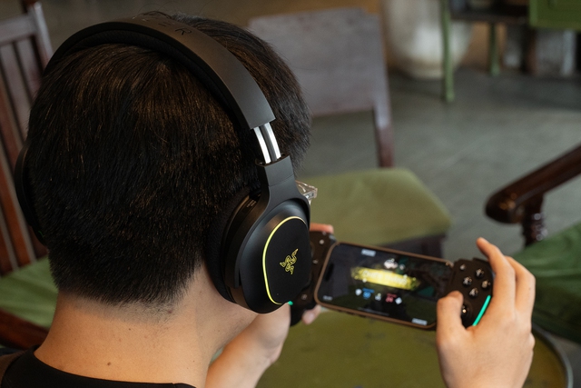 Razer Kishi Ultra và Barracuda X Chroma: Trải nghiệm chơi game chuyên nghiệp mọi lúc, mọi nơi