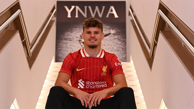 Chào mừng hậu vệ trái tài năng Kerkez gia nhập Liverpool