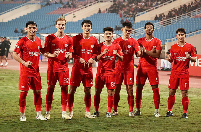 Kết Thúc V.League 2024/25: Cuộc Đua Hùng Dũng Vị Trí HCĐ Giữa CAHN và Thể Công Viettel