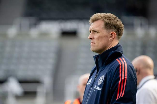 Huyền thoại Man United Darren Fletcher trở thành HLV trưởng U18: Chặng đường mới đầy triển vọng