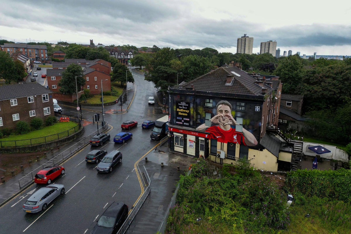 Bức tranh tưởng nhớ Diogo Jota: Tình yêu bất diệt của CĐV Liverpool