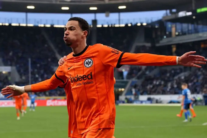 Liverpool chính thức sở hữu Hugo Ekitike: Bom tấn 79 triệu bảng cập bến Anfield