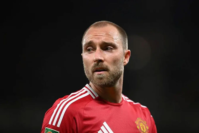 Chuyển nhượng bóng đá: Isak đắt giá, Pirlo dẫn dắt CLB UAE và nhiều thương vụ đáng chú ý khác