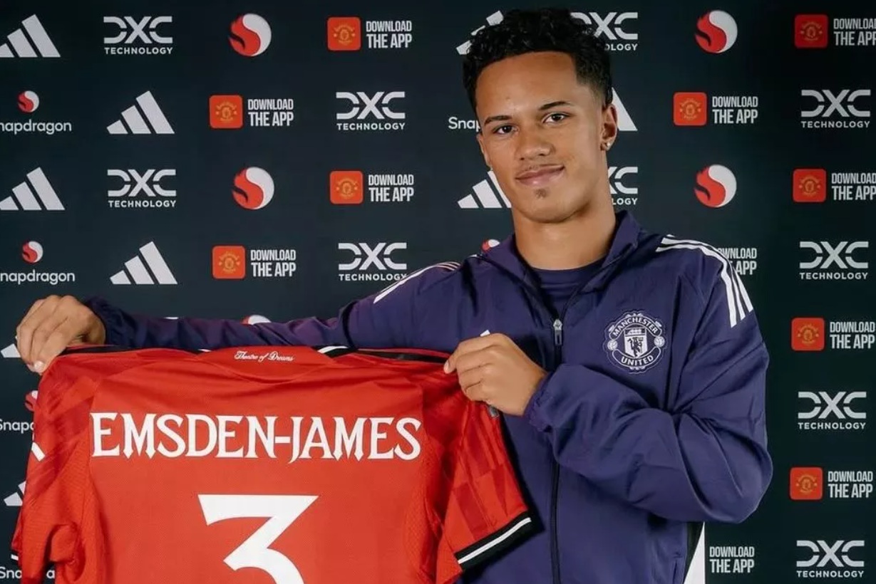Man Utd chiêu mộ sao trẻ triển vọng Harley Emsden-James từ Southampton