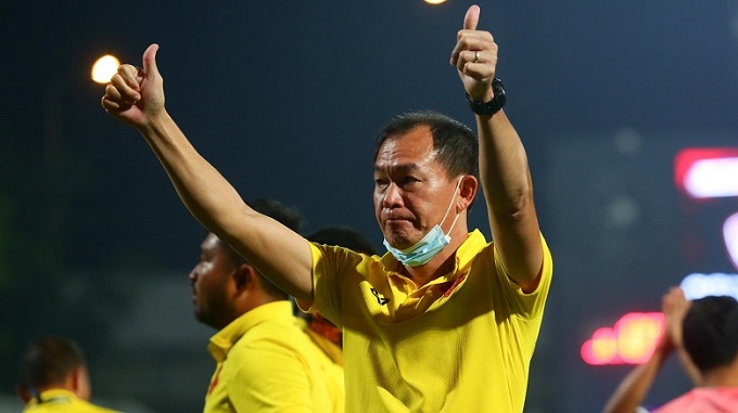 Bóng đá Thái Lan: Niềm tin vào HLV Nhật Bản lung lay, HLV nội lên nắm quyền U23