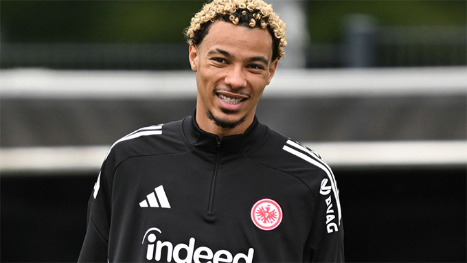 Liverpool dồn sức chiêu mộ Hugo Ekitike: 90 triệu Euro cho chân sút tài năng