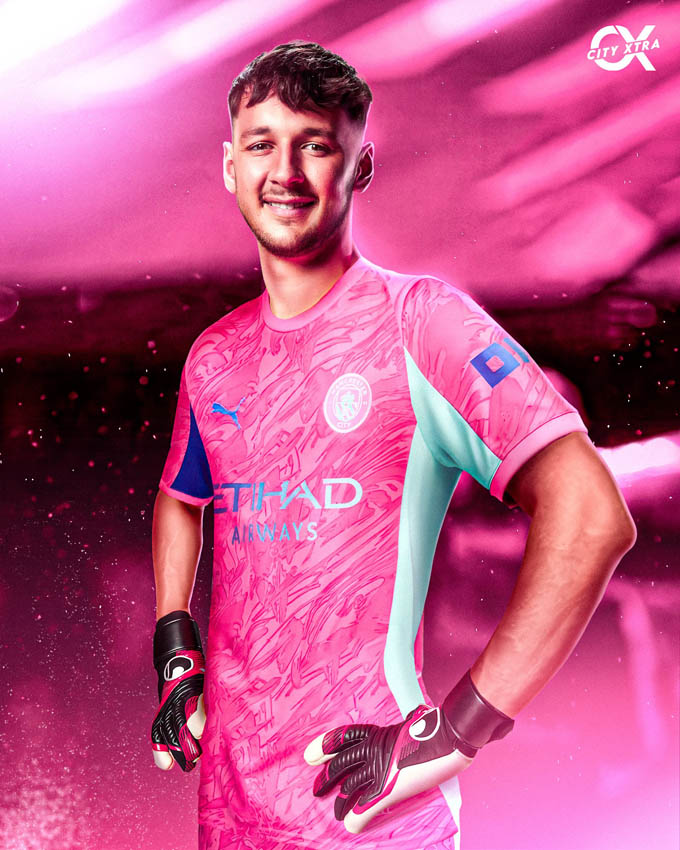 James Trafford trở lại Man City: Hành trình chói sáng và thương vụ 27 triệu bảng