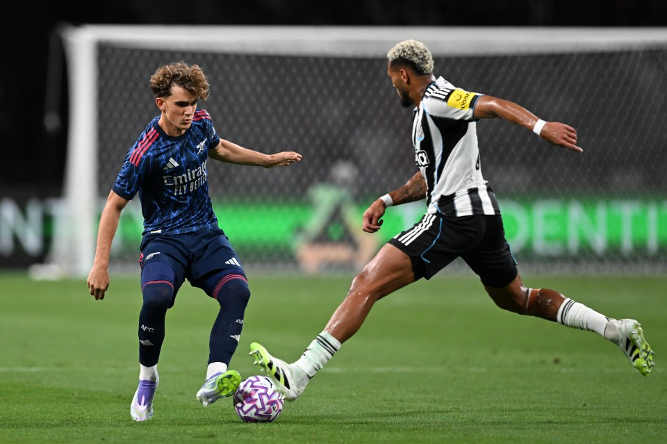 Max Dowman: Thần đồng 15 tuổi tỏa sáng rực rỡ tại Arsenal