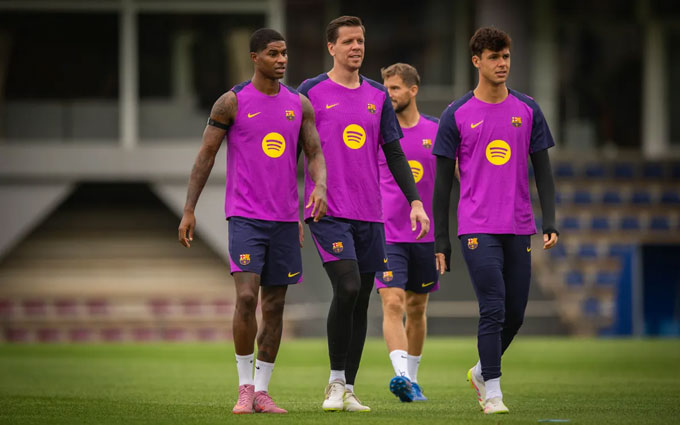 Rashford gia nhập Barcelona: Chi tiết thỏa thuận cho mượn và điều khoản mua đứt