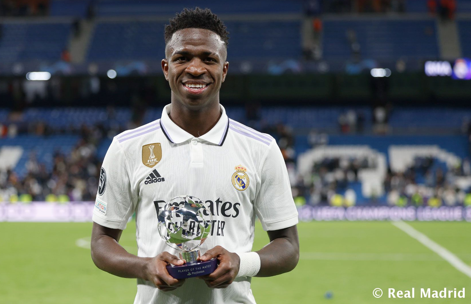 Vinicius Jr: 1 Tỷ Euro và Lựa Chọn Khó Khăn ở Tương Lai