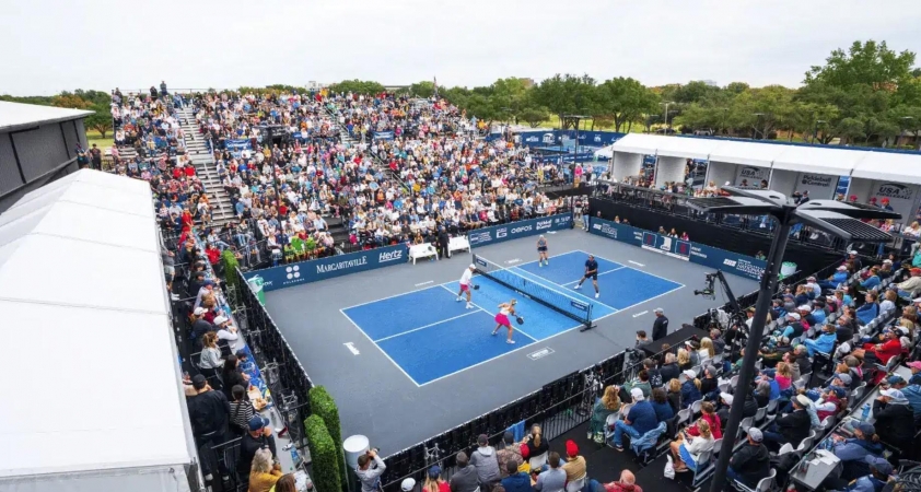 Thiếu sân thi đấu đang là thách thức lớn nhất cho sự phát triển của Pickleball tại Mỹ Ảnh minh họa về tình trạng thiếu sân pickleball