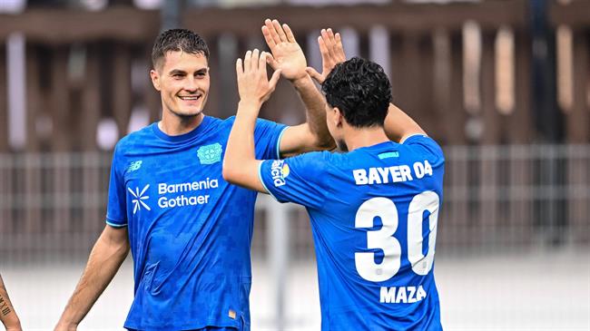 Leverkusen thắng giòn giã