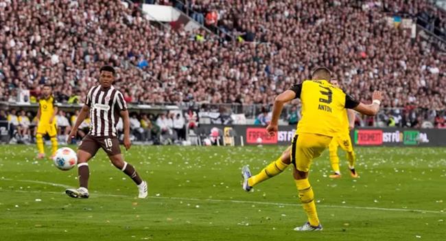 Dortmund hòa St Pauli