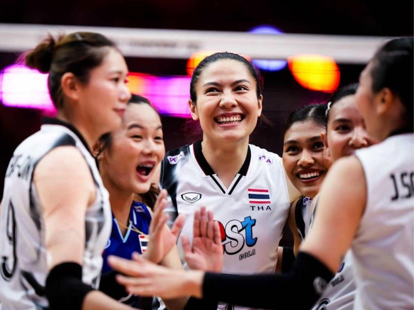 Bóng chuyền nữ Thái Lan thắng giòn giã ngày mở màn giải VĐTG