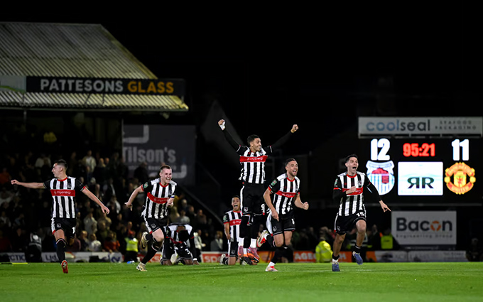 Grimsby Town loại MU khỏi Cúp Liên đoàn Anh Grimsby Town thắng MU tại Cúp Liên đoàn