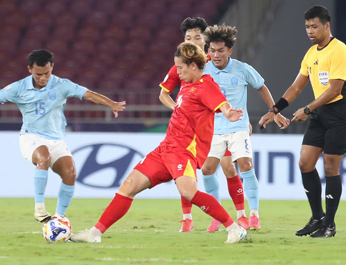 Viktor Lê tập luyện cùng U23 Việt Nam