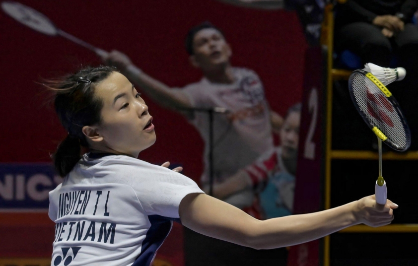 Nguyễn Thùy Linh gặp khó trước lối đánh quá nhanh của Chen Yufei Nguyễn Thùy Linh gặp khó trước Chen Yufei