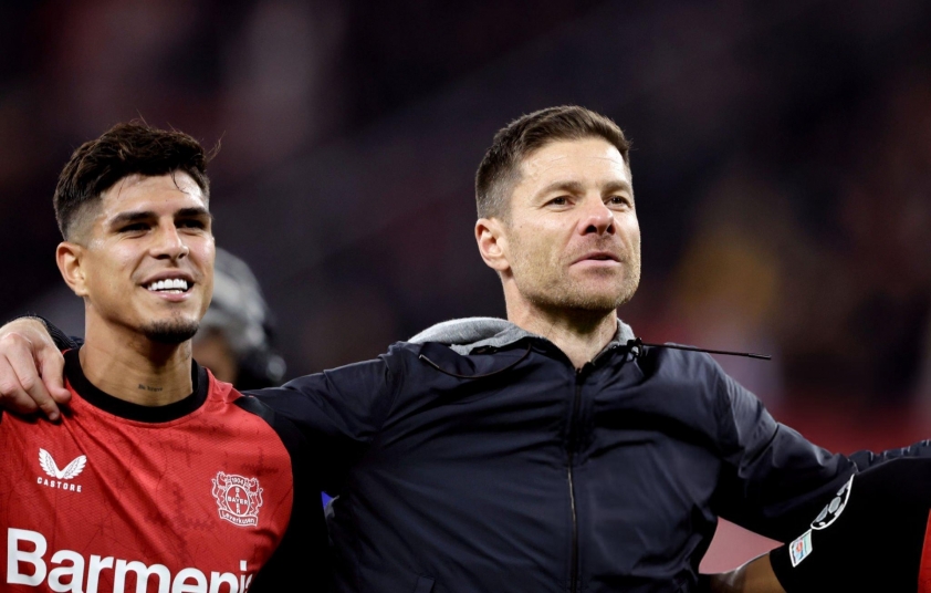 Piero Hincapie góp công lớn giúp Leverkusen vô địch Bundesliga mùa giải 2023/24 dưới thời HLV Xabi Alonso Piero Hincapie góp công lớn giúp Leverkusen vô địch Bundesliga mùa giải 2023/24 dưới thời HLV Xabi Alonso