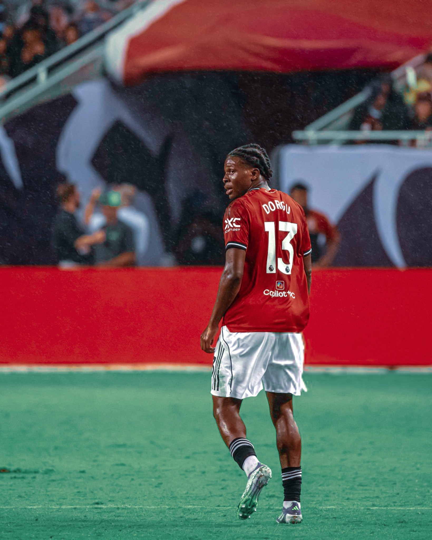 Patrick Dorgu: Từ hoài nghi đến hy vọng tại Manchester United