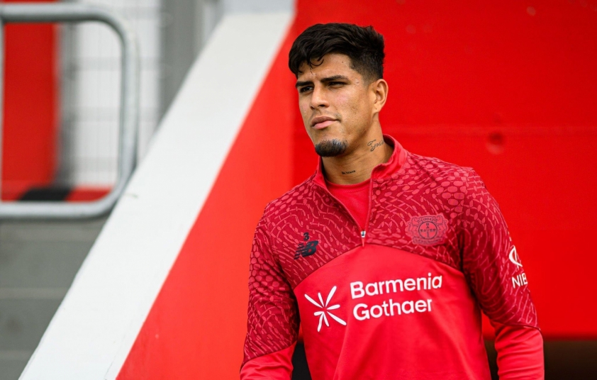 Piero Hincapie gần như sẽ gia nhập Arsenal Piero Hincapie gần như sẽ gia nhập Arsenal