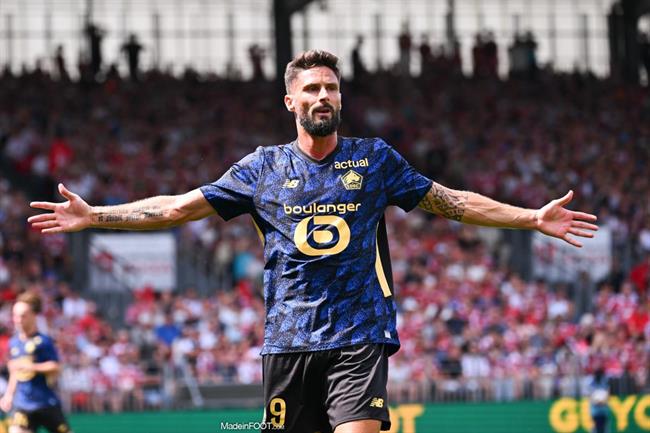 Giroud ghi bàn trong ngày ra mắt Lille