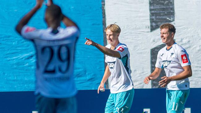 Hoffenheim thắng tưng bừng