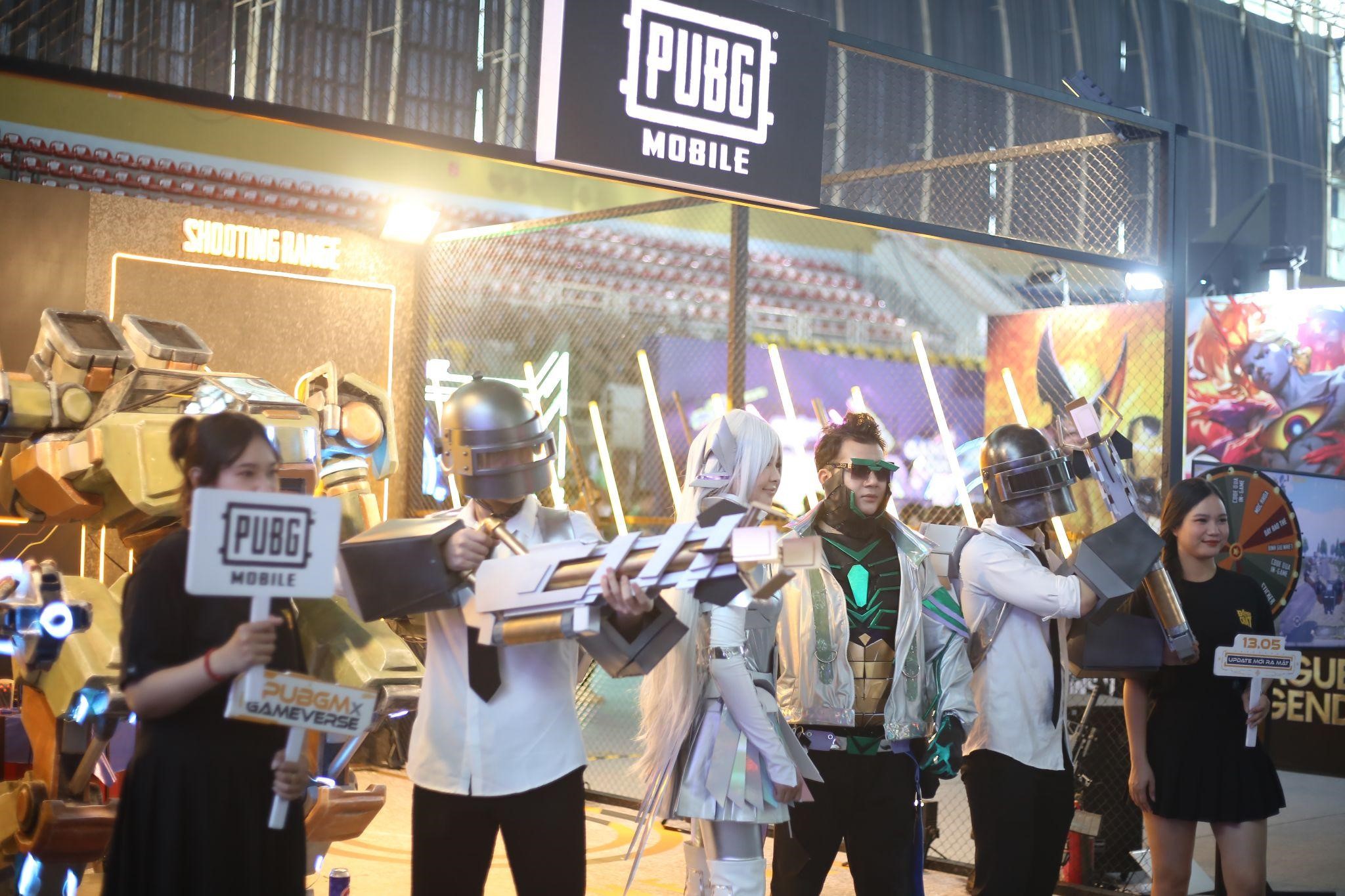 Không khí sôi động tại gian hàng PUBG Mobile