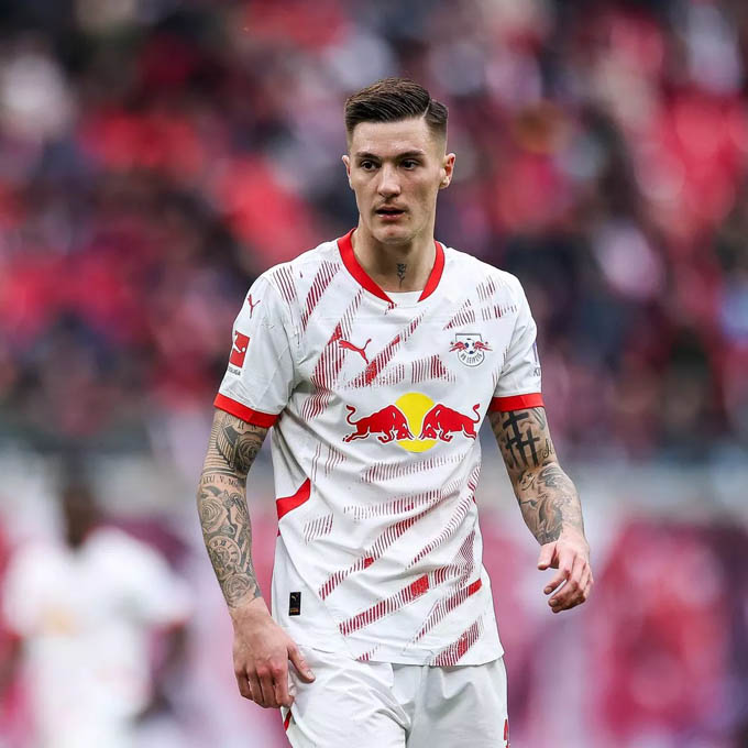 Chuyển nhượng gây sốc: Sesko cập bến Newcastle, Klopp góp phần đẩy MU ra ngoài cuộc chơi