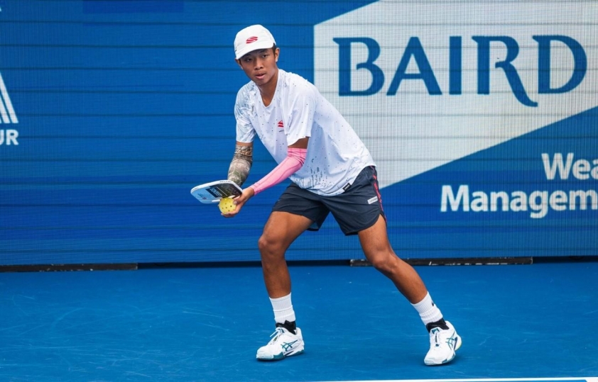 Quang Dương gia nhập Mumbai Chhatrapati Warriors Ảnh Quang Dương ký hợp đồng