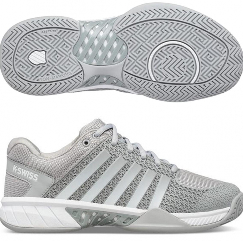 Thiết kế ôm sát Cận cảnh thiết kế ôm sát bàn chân