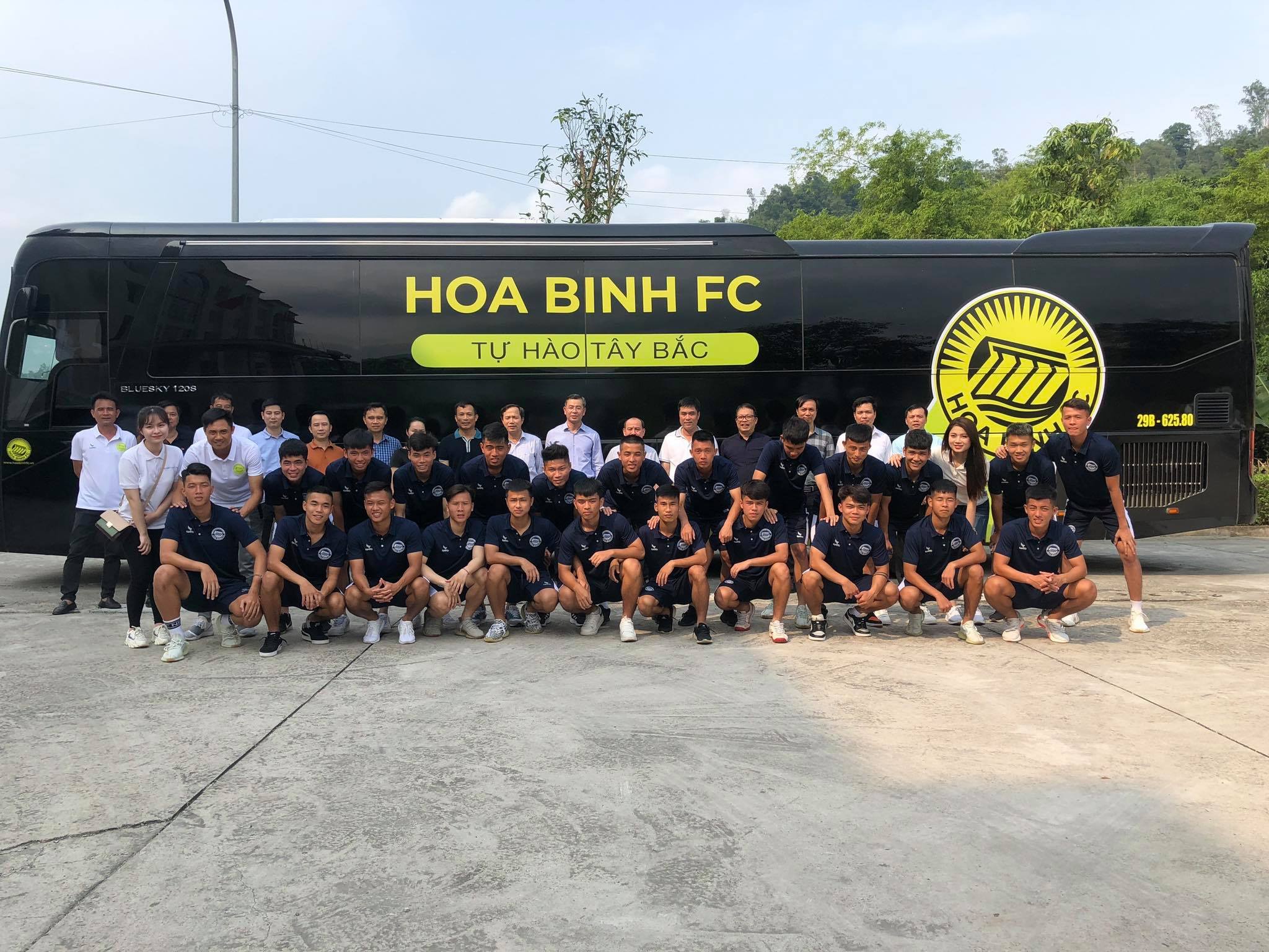 Hình ảnh cầu thủ CLB Hòa Bình