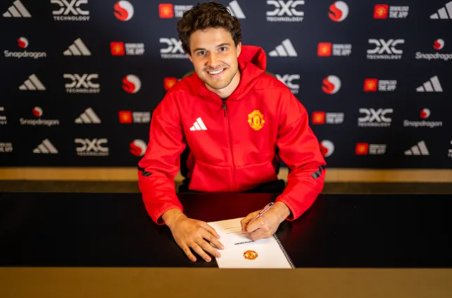 Thủ môn Senne Lammens chưa bắt chính cho Man United