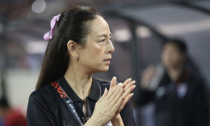 Madam Pang xin lỗi VFF về sai sót quốc kỳ