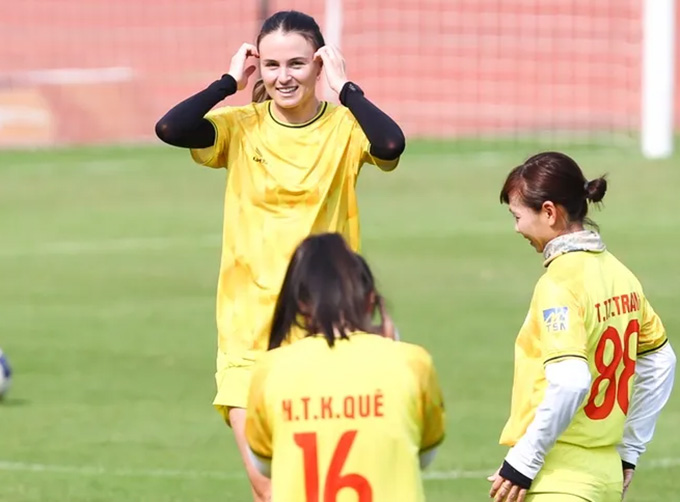 CLB nữ TP.HCM thuê 6 ngoại binh hướng tới Champions League nữ CLB nữ TP.HCM thuê 6 ngoại binh hướng tới Champions League nữ