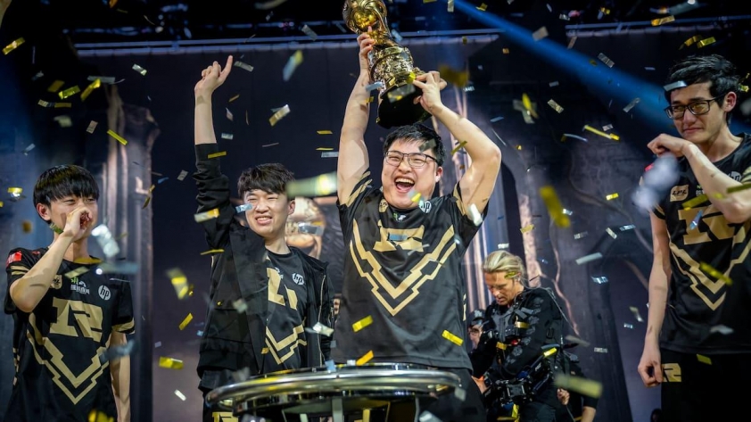 Uzi siêu xạ thủ LMHT Trung Quốc Uzi, siêu xạ thủ của Liên Minh Huyền Thoại Trung Quốc