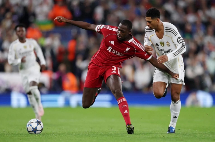 Mbappe thúc giục Real Madrid chiêu mộ Konate từ Liverpool, sẵn sàng tái hợp đồng đội tuyển Pháp Konate lấn át các ngôi sao tấn công bên phía Real