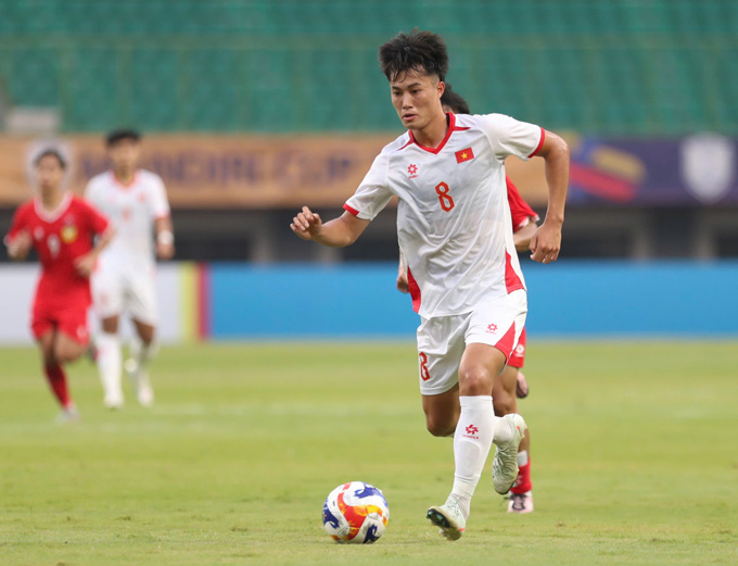 Văn Trường được chẩn đoán bị tổn thương dây chằng, có nguy cơ lỡ hẹn với SEA Games 33 Chấn thương dây chằng của Văn Trường ảnh hưởng tới SEA Games 33