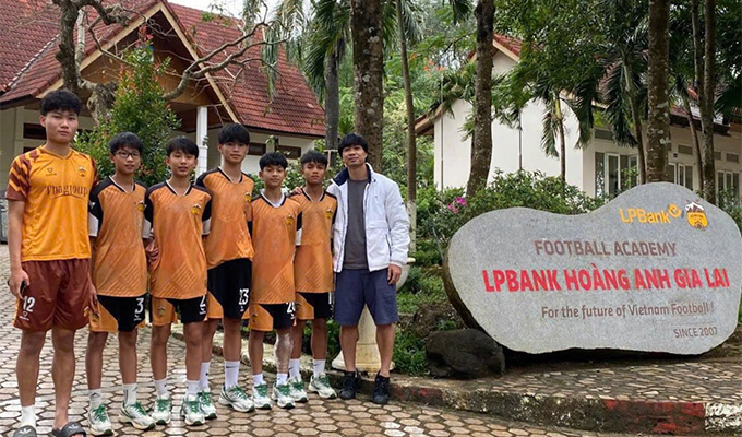 Công Phượng trở lại Học viện HAGL