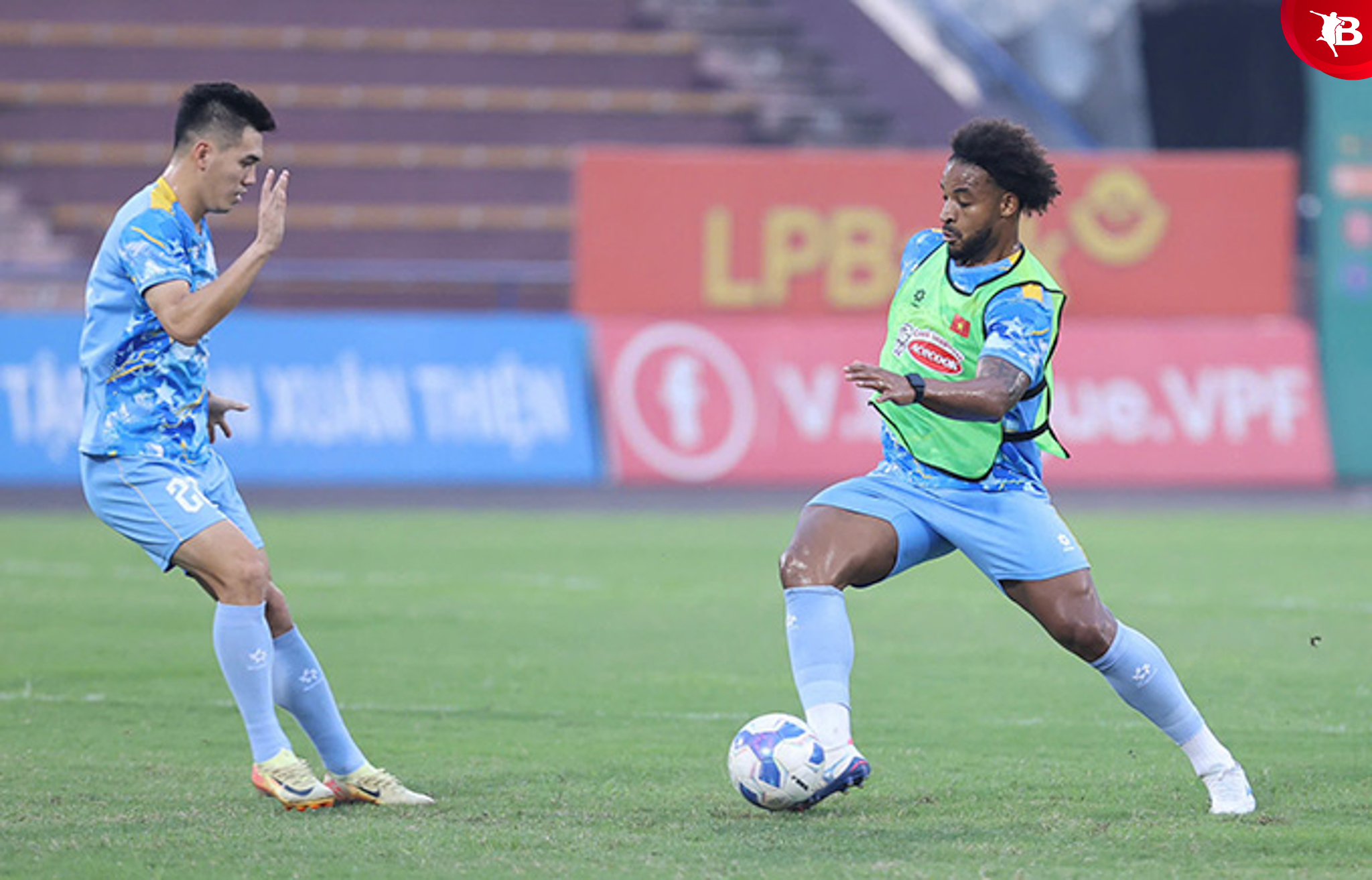 ĐT Việt Nam chuẩn bị tập luyện trước chuyến làm khách tại Lào ĐT Việt Nam tập luyện chuẩn bị trận gặp Lào