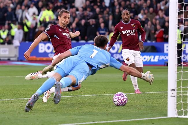 West Ham tạo cú hích tinh thần với chiến thắng trước Newcastle