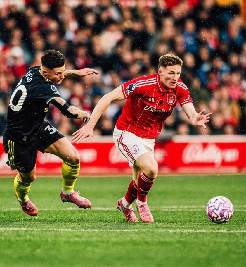 MU nhận 'cái gật đầu' từ nhạc trưởng 137 triệu Euro MU được cho là đang nhắm chiêu mộ Elliot Anderson