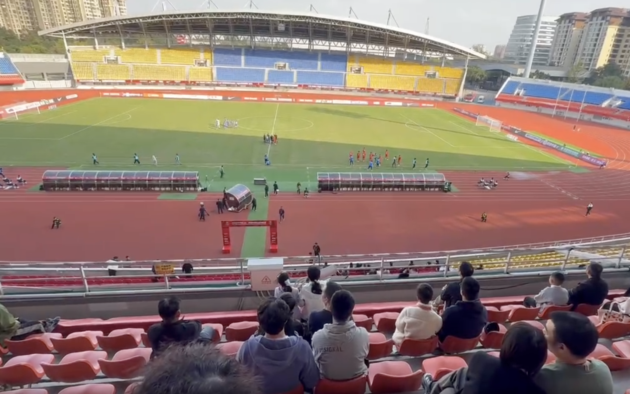 Nghi thức hát quốc ca trước trận đấu