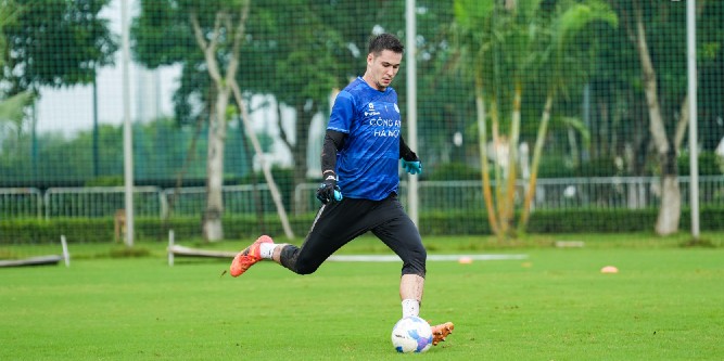 Nguyễn Filip nhiều khả năng sẽ được HLV Kim Sang Sik triệu tập lên ĐT Việt Nam trong tháng 11 Thủ môn Nguyễn Filip chuẩn bị trở lại tuyển Việt Nam