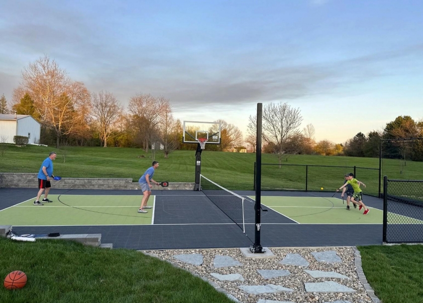 Bất động sản với sân pickleball