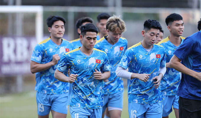 U22 Việt Nam gặp sự cố giao thông cản trở buổi tập đầu tiên