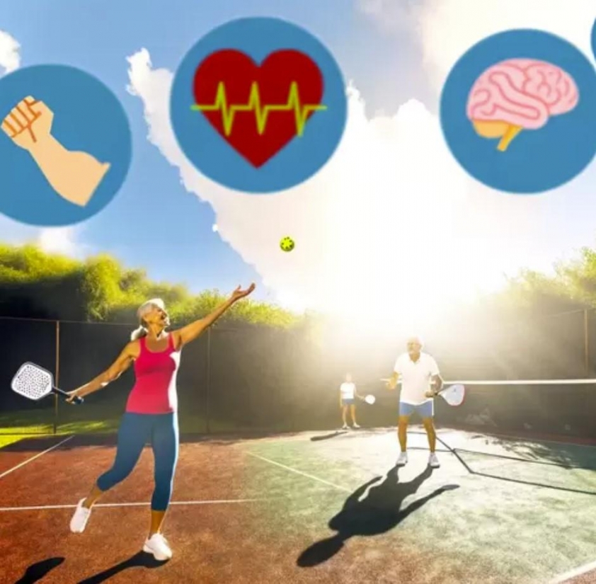 Lợi ích về tinh thần của pickleball Môn thể thao này hỗ trợ hoạt động não bộ, cải thiện giấc ngủ và giảm căng thẳng nhờ yếu tố giao tiếp xã hội