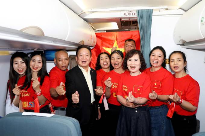 Bầu Hiển và tập đoàn T&T tiếp tục đồng hành phát triển thể thao Việt Nam Sự đóng góp không ngừng nghỉ của bầu Hiển cho thể thao nước nhà