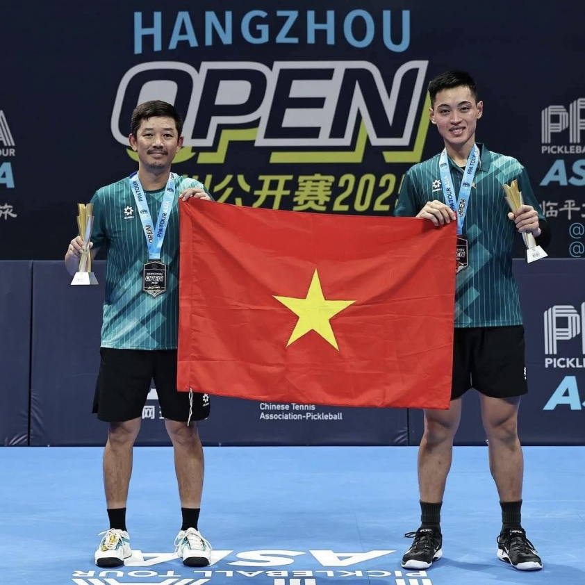 Minh Quân và Vinh Hiển thi đấu tại chung kết