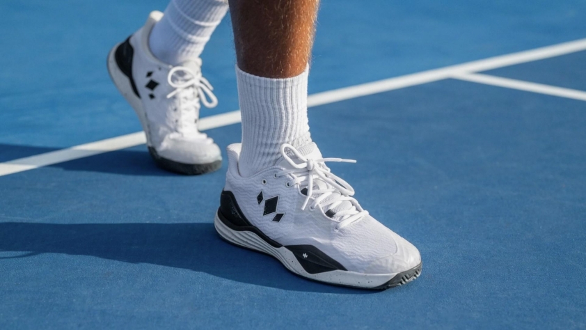 Phù hợp cho người chơi linh hoạt với Diadem Court Burst Giày nhẹ nhàng cho người chơi pickleball